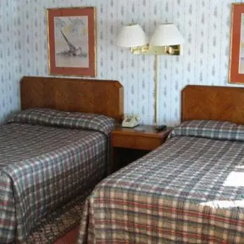 Rainbow Motel 5